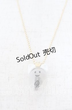画像1: Q-pot. / ネコミミおばけちゃんネックレス  白い耳×チョコレート O-25-09-19-002-QP-AC-OW-ZT445-F002