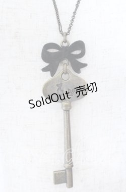 画像1: Q-pot. / 不思議の国のアリス キーネックレス  アンティークゴールド O-25-09-19-003-QP-AC-OW-ZT0927M