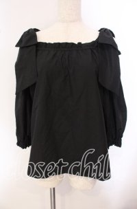 an another angelus / ビッグリボンオフショルブラウス F クロ O-25-09-20-099-CA-BL-OW-ZT360