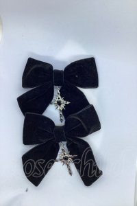 Jamieエーエヌケー / クロスモチーフベロアリボンバレッタ  クロ O-25-09-21-002-LO-AC-IG-ZT488-F005