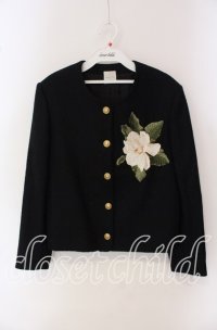 KANEKO ISAO / 花刺繍ノーカラージャケット  クロ O-25-09-22-031-EL-JA-OW-ZT054