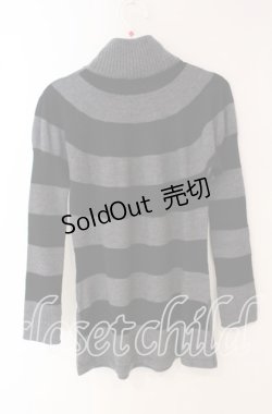 画像2: INGEBORG / ボタン使いボーダーニット 9 クロ×グレー O-25-09-22-041-LO-TO-OW-OS