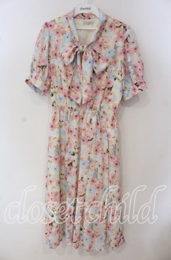 画像1: axes femme POETIQUE / フラワーキャットボウタイワンピース M マルチ O-25-09-23-110-AX-OP-OW-OS