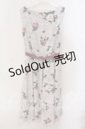【SALE】an another angelus / ローズ総柄ジャンパースカート F グレー O-25-09-23-116-CA-OP-OW-ZT362