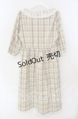 画像3: Fi.n.t / レース衿チェックワンピース F ベージュ O-25-09-25-037-CA-OP-OW-OS