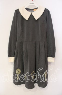 画像1: F i.n.t / アンティーク手鏡刺繍クレリックワンピース F グレー O-25-09-25-038-CA-OP-OW-OS
