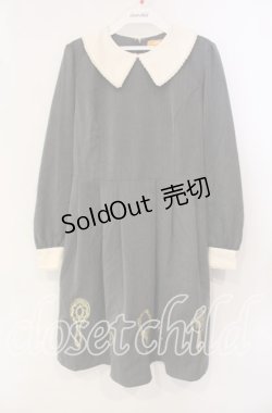 画像1: F i.n.t / アンティーク手鏡刺繍クレリックワンピース F グレー O-25-09-25-038-CA-OP-OW-OS