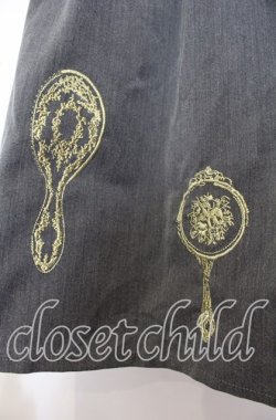 画像2: F i.n.t / アンティーク手鏡刺繍クレリックワンピース F グレー O-25-09-25-038-CA-OP-OW-OS