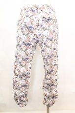 画像2: 【SALE】axes femme / 花柄パンツ M パープル系 O-25-09-25-1055-AX-PA-OW-ZT257 (2)