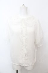 axes femme kawaii / ドットチュール半袖ブラウス  シロ O-25-09-25-1071-AX-BL-IG-ZT038