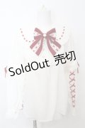 Amavel / Dreamy Ribbon Wrappingフリルブラウス  シロ×アカ O-25-09-25-1072-CA-TS-IG-OS