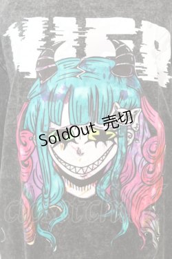 画像2: NieR Clothing / VINTAGE UNISEX BIG TEE【VIVID DEVIL GIRL】 Tシャツ F ブラック O-25-09-25-1029-PU-TS-YM-OS