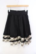 axes femme POETIQUE / バイカラーフリルミドルスカート  クロ O-25-09-25-007-AX-SK-IG-OS
