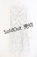 axes femme POETIQUE / フラワープリントセーラーワンピース  サックス×シロ O-25-09-27-062-AX-OP-IG-OS