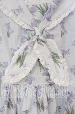 画像2: axes femme POETIQUE / フラワープリントセーラーワンピース  サックス×シロ O-25-09-27-062-AX-OP-IG-OS