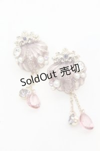 axes femme / ミスティカルシェルイヤリング  ピンク×ゴールド O-25-09-27-1027-AX-AC-IG-ZT486-F001