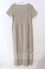 画像2: 【SALE】TOMATSU / 切り替えワンピース  ベージュ O-25-09-29-048-LO-OP-IG-ZT376 (2)