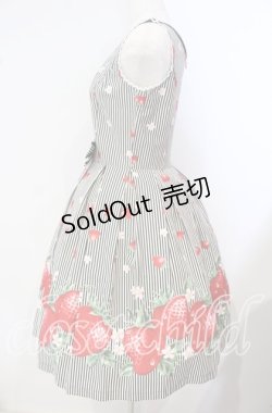 画像4: Emily Temple cute / ストライプ苺ノースリーブワンピース  クロ O-25-09-29-017-ET-OP-OW-OS