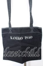 画像1: 【SALE】KANEKO ISAO / ロゴプリントステッチトートバッグ  クロ×シロ O-25-10-10-003-EL-BG-IG-ZTK012 (1)