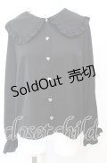 axes femme POETIQUE / ハート釦丸襟ブラウス  クロ O-25-10-11-1037-AX-BL-IG-OS