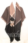 axes femme / 猫刺繍ピン付き大判ストール  ブラウン×クロ O-25-10-11-1062-AX-ZA-IG-OS