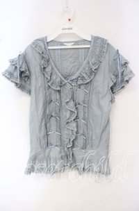 PINK HOUSE / はしごレースサテンリボンフリルブラウス  サックス O-25-10-16-055-LO-BL-IG-OS