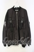 AdaNous / バックプリントブルゾン  赤みのあるブラック O-25-10-16-063-PU-JA-OW-OS