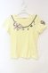 画像1: Emily Temple cute / ネックレスプリントTシャツ  イエロー O-25-10-18-035-ET-TS-IG-OS (1)