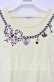 画像2: Emily Temple cute / ネックレスプリントTシャツ  イエロー O-25-10-18-035-ET-TS-IG-OS (2)