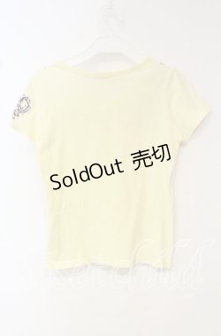 画像4: Emily Temple cute / ネックレスプリントTシャツ  イエロー O-25-10-18-035-ET-TS-IG-OS