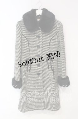 画像1: 【SALE】Emily Temple cute / ベロアリボンファー付きコート  クロ×オフ O-25-10-18-037-ET-CO-IG-ZT-C010