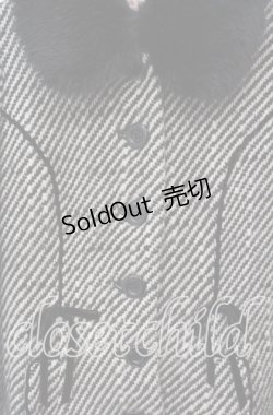 画像2: 【SALE】Emily Temple cute / ベロアリボンファー付きコート  クロ×オフ O-25-10-18-037-ET-CO-IG-ZT-C010