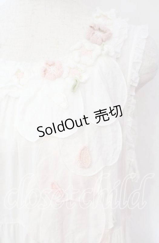 画像2: PINK HOUSE / 桜ひらり舞い散るフリルワンピース  シロ×ピンク O-25-10-18-063-LO-OP-OW-OS (2)
