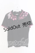 HELL CAT PUNKS / 音符プリントポロシャツ  ブラック×ピンク O-25-10-19-032-PU-TO-IG-OS