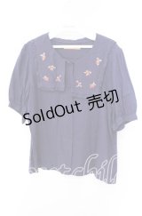 Fi.n.t / クランベリー刺繍スクエア衿ブラウス F ネイビー O-25-10-20-030-CA-BL-OW-ZT127