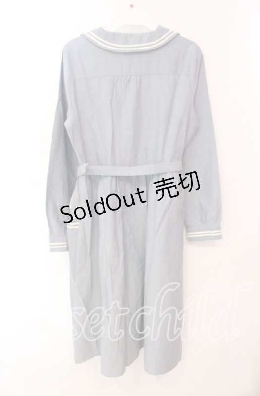 画像2: 【SALE】Fi.n.t / 変形セーラー衿シャツワンピース F ライトブルー O-25-10-20-052-CA-OP-OW-ZT136 (2)