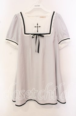 画像1: Amavel / クロス刺繍入りスクエアヨーク切替ワンピース F グレー O-25-10-20-015-CA-OP-OW-OS