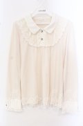 axes femme / ブローチ付きブラウス風プルオーバー M キナリ O-25-10-20-023-AX-TO-OW-OS