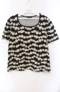 INGEBORG / カメリアボーダー柄半袖Tシャツ M クロ O-25-10-21-110-LO-TS-OW-OS