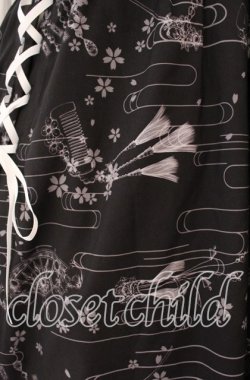 画像2: To Alice / 和柄ケープ風ワンピース  クロ×シロ O-25-10-23-036-LO-OP-IG-OS
