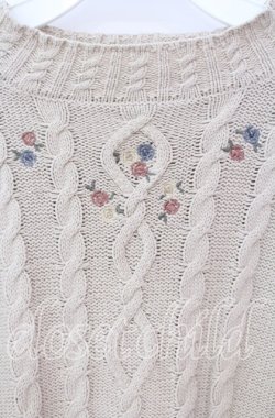 画像2: Fi.n.t / プチローズ刺繍ケーブルニットプルオーバー  ベージュ O-25-10-23-044-CA-TO-IG-OS