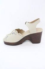 画像5: 【SALE】Fi.n.t / 小花刺繍ウッドライクソールサンダル M アイボリー O-25-10-23-1053-CA-SH-IG-ZTK022 (5)