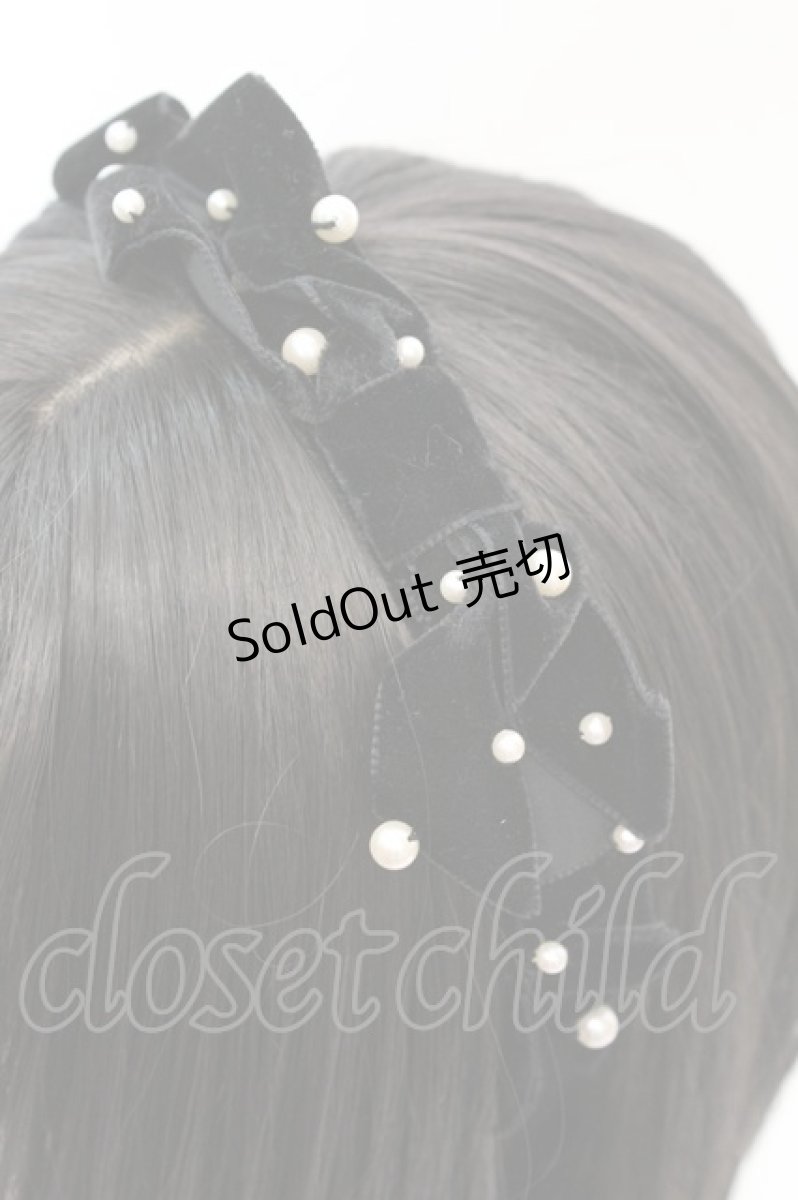 画像2: 【SALE】Emily Temple cute / パール＆ベルベットリボンカチューシャ  クロ O-25-10-23-1014-ET-AC-IG-ZT012-F004 (2)