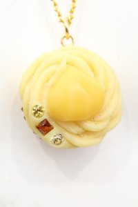 Q-pot. / モンブランカップケーキネックレス  イエロー O-25-10-23-1022-QP-AC-IG-ZT012F-002