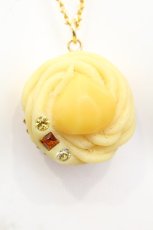 画像1: 【SALE】Q-pot. / モンブランカップケーキネックレス  イエロー O-25-10-23-1022-QP-AC-IG-ZT012F-002 (1)
