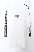 BACKSTAGE PASS / D-T'S(ディー－ティーズ)ロゴテープビッグシルエット F ホワイト O-25-10-24-031-PU-TS-YM-OS