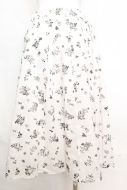 画像2: Cherir la femme / うさぎといちご柄スカート  シロ O-25-10-25-1032-LO-SK-IG-ZT214