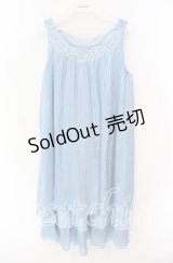 axes femme / Backティアードドレス  サックス O-25-10-25-082-AX-OP-IG-ZT1105D