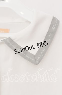 画像2: 【SALE】Fi.n.t / ロゴリボン使いビッグカラーブラウス  オフ×グリーン O-25-10-28-084-CA-BL-IG-ZT512