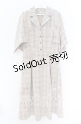 axes femme POETIQUE / イレヘムケープシャツ風ワンピース  グレー O-25-10-29-083-AX-OP-IG-OS